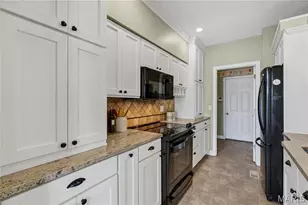 3016 Autumn Shores Dr, Maryland Heights, MO 63043 - Photo 11