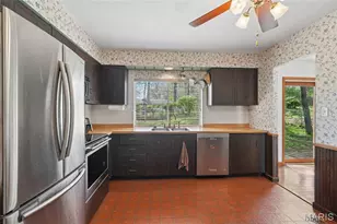 648 Running Creek Dr, Ballwin, MO 63021 - Photo 7