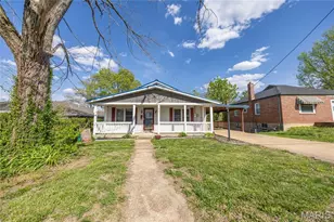 217 Donnelly St, De Soto, MO 63020 - Photo 1
