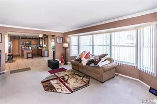 5425 Tesson Parc Ct, Saint Louis, MO 63128 - Photo 11