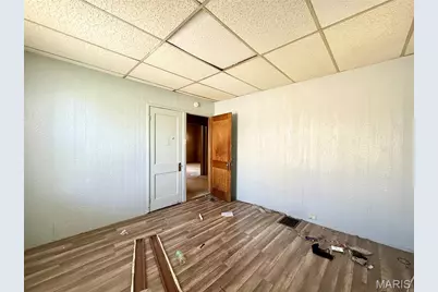 5819 Helen Avenue, Jennings, MO 63136 - Photo 15