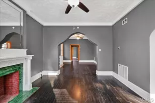8215 Pennsylvania Ave, Saint Louis, MO 63111 - Photo 11