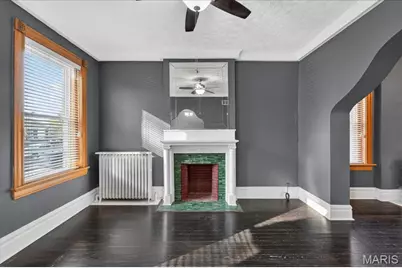 8215 Pennsylvania Avenue, Saint Louis, MO 63111 - Photo 9