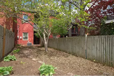1226 Sidney Street, Saint Louis, MO 63104 - Photo 17
