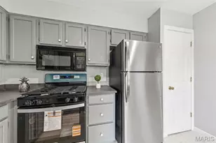 2 Tarpon Ct, Florissant, MO 63033 - Photo 21