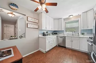 16 Conway Cove Dr, Chesterfield, MO 63017 - Photo 3