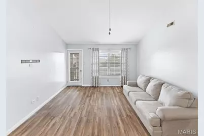 11212 Gravois Road #202, Sappington, MO 63126 - Photo 13
