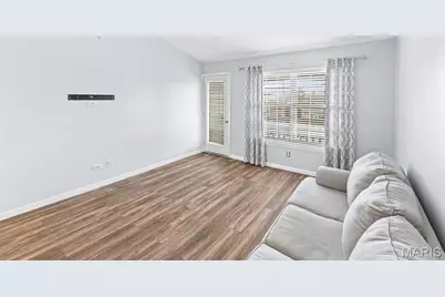 11212 Gravois Road #202, Sappington, MO 63126 - Photo 11