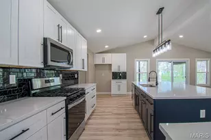 13123 Dartagnan Ct, Creve Coeur, MO 63141 - Photo 9