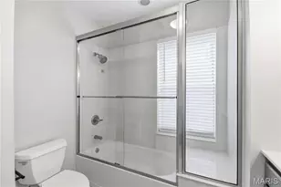 6247 Rosebury Ave, Saint Louis, MO 63105 - Photo 27