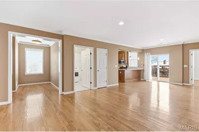 6247 Rosebury Avenue #3, Saint Louis, MO 63105 - Photo 9