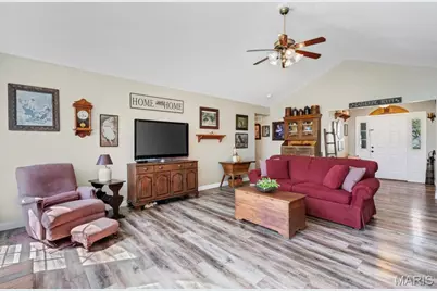 3193 Moss Pointe Drive, Saint Charles, MO 63303 - Photo 9