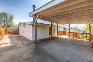 1665 Horseshoe Dr, Florissant, MO 63033 - Photo 17