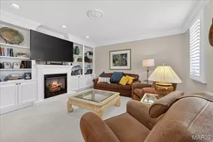 14318 Valley Meadow Ct E, Chesterfield, MO 63017 - Photo 9