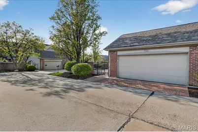 14318 Valley Meadow Court E, Chesterfield, MO 63017 - Photo 57