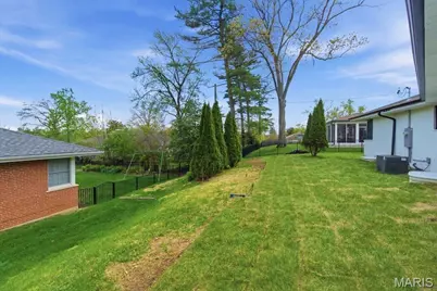 700 Jamaica Court, Warson Woods, MO 63122 - Photo 31