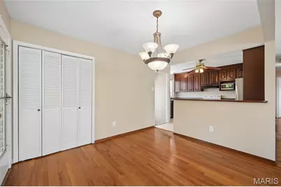 715 Gonzaga Lane, Florissant, MO 63031 - Photo 5