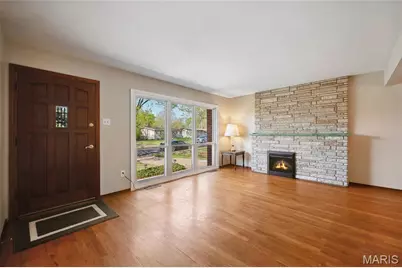715 Gonzaga Lane, Florissant, MO 63031 - Photo 3
