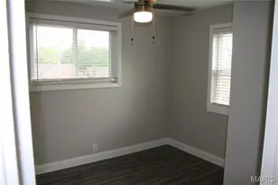 515 Kingston Dr, Saint Louis, MO 63125 - Photo 15