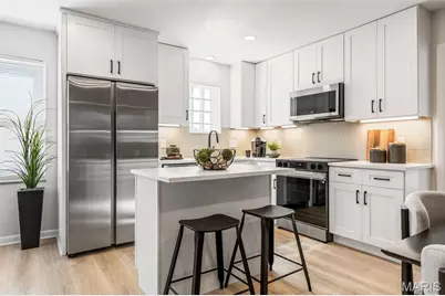 8034 Appleton Drive, University City, MO 63130 - Photo 7