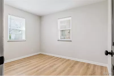 8034 Appleton Drive, University City, MO 63130 - Photo 15