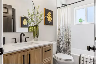 8034 Appleton Drive, University City, MO 63130 - Photo 17