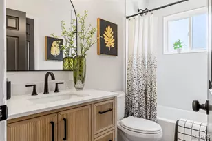 8034 Appleton Dr, University City, MO 63130 - Photo 17