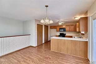 28759 Winding Woods Cir, Wright City, MO 63390 - Photo 7