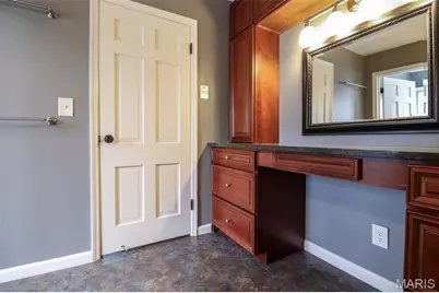 10 Kings Pond Road, Glendale, MO 63122 - Photo 19