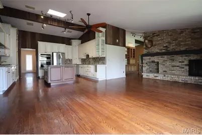 10 Kings Pond Road, Glendale, MO 63122 - Photo 13