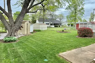 1330 Spring Valley Dr, Florissant, MO 63033 - Photo 7