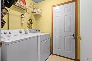 8 Knoll Ridge Ct, O'Fallon, MO 63368 - Photo 37