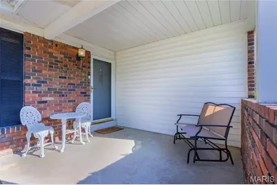 2402 Wesglen Estates Drive, Maryland Heights, MO 63043 - Photo 3