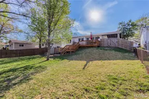 2402 Wesglen Estates Dr, Maryland Heights, MO 63043 - Photo 35