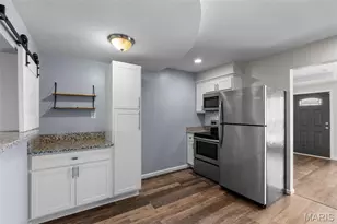 526 Lynn Haven Ln, Hazelwood, MO 63042 - Photo 5