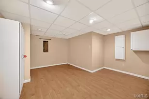 1101 Silo Bend Dr, Wentzville, MO 63385 - Photo 25