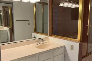 10942 Vauxhall Dr, Creve Coeur, MO 63146 - Photo 29