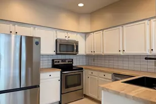 10942 Vauxhall Dr, Creve Coeur, MO 63146 - Photo 17