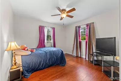 165 S Saint Jacques Street, Florissant, MO 63031 - Photo 13