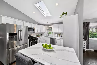 15 Graeler Drive, Saint Louis, MO 63146 - Photo 7