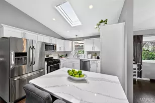 15 Graeler Dr, Saint Louis, MO 63146 - Photo 7