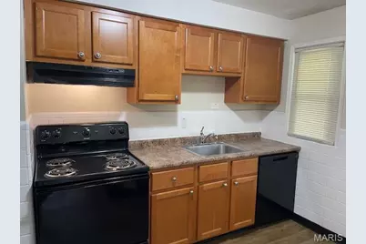 1120 Grenshaw Drive, Bellefontaine Neighbors, MO 63137 - Photo 7