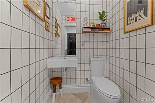 24 Oakleigh Ln, Ladue, MO 63124 - Photo 21