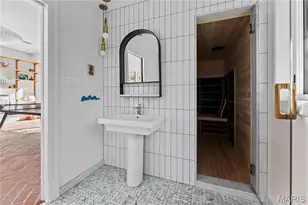 24 Oakleigh Ln, Ladue, MO 63124 - Photo 71