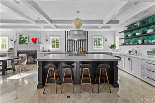 24 Oakleigh Ln, Ladue, MO 63124 - Photo 11