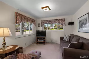 10131 Glenfield Terrace, Saint Louis, MO 63126 - Photo 13