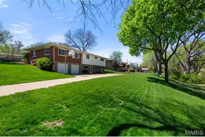 10131 Glenfield Terrace, Saint Louis, MO 63126 - Photo 41