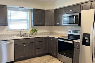 12574 Chardin Pl, Saint Louis, MO 63128 - Photo 11