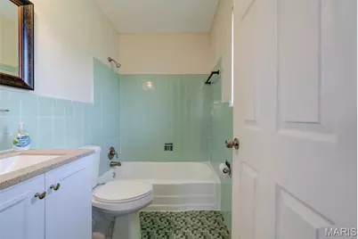 335 Gerald Avenue, Florissant, MO 63031 - Photo 17