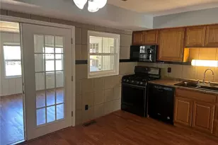 691 Walnut Point Ct, Ballwin, MO 63021 - Photo 7